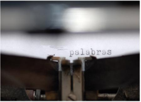 http://1.bp.blogspot.com/_nDJyhQagF_8/SvKtldNXloI/AAAAAAAAAAM/AaL83ZhZpD8/S1600-R/palabras_poema.jpg