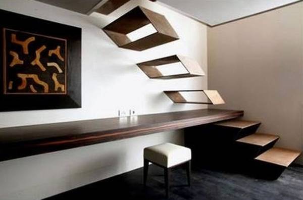 Escalones de diferente diseño combinados con una tabla mesa Escalera contemporánea de diseño original