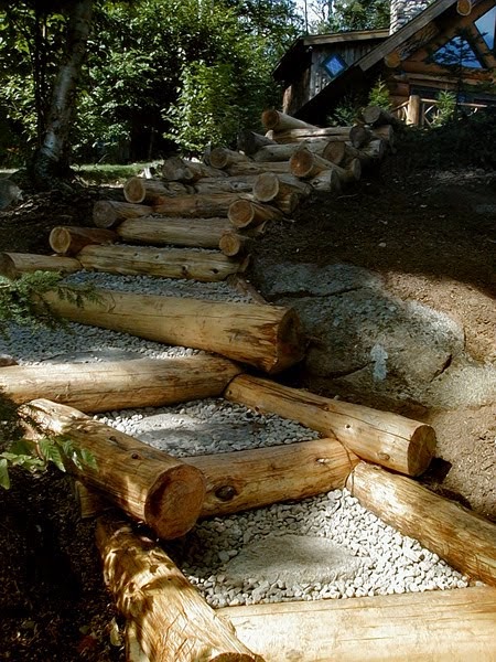 Arquitectura de Casas: Escaleras de troncos