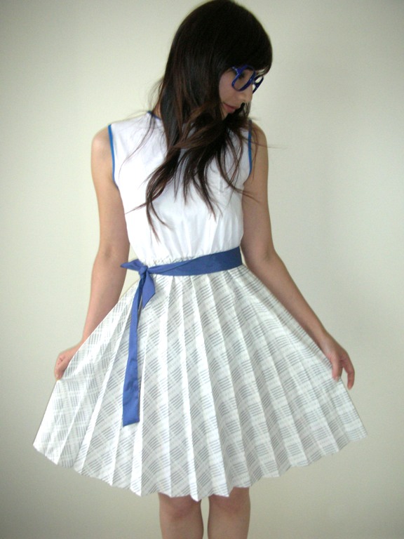 [white+pleat+dress+2.JPG]