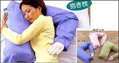 [30-Worlds-Strangest-Inventions-fake-arm.JPG]