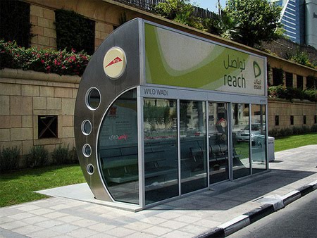 [busstop06.jpg]