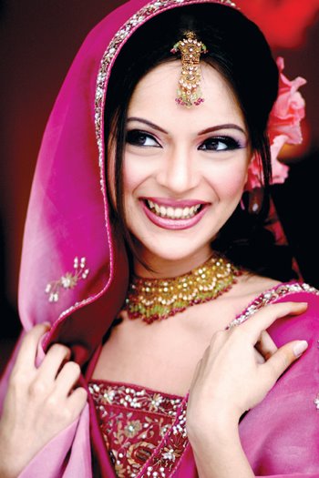 bridal makeup india. indian bridal makeup pictures.