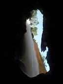 Dentro de una cascada
