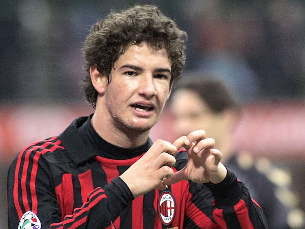 El Manchester City ofrecería 64M por Pato El Manchester City ofrecería 64M por Pato