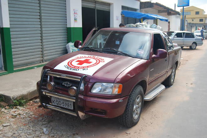 Carro voluntário para levar as doações da encente na Região Serrana em Janeiro de 2011