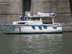 Shatoosh in Snake River Lock