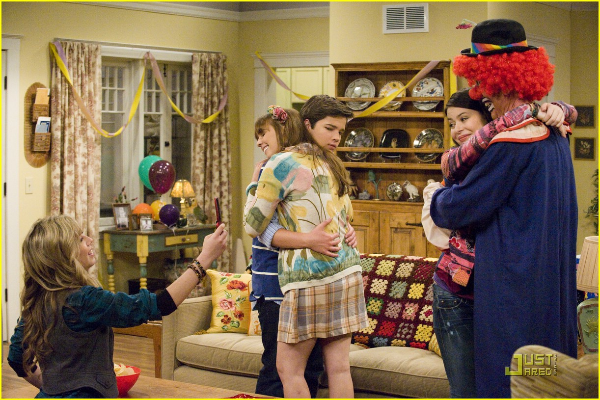 Teen Andri Notice: iCarly se vuelve iPsycho!!