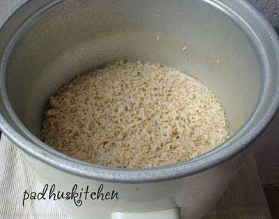 Brown rice cooked in rice