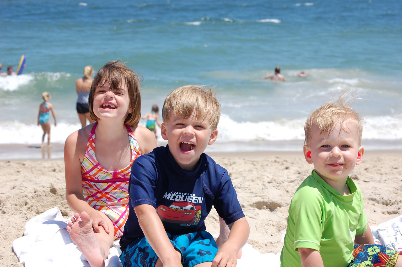 [kidsonbeach.JPG]