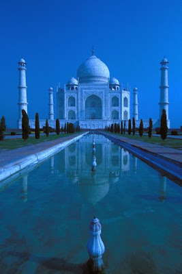 Taj Mahal Moonlight