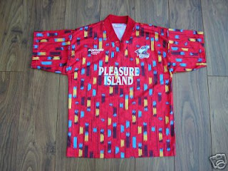 Your clubs most embarrassing kits 23.+scunthorpe