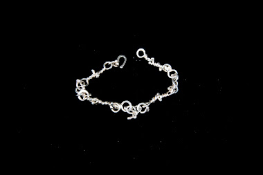 women's knot bracelet