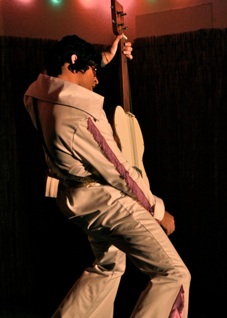 [Elvis.jpeg]