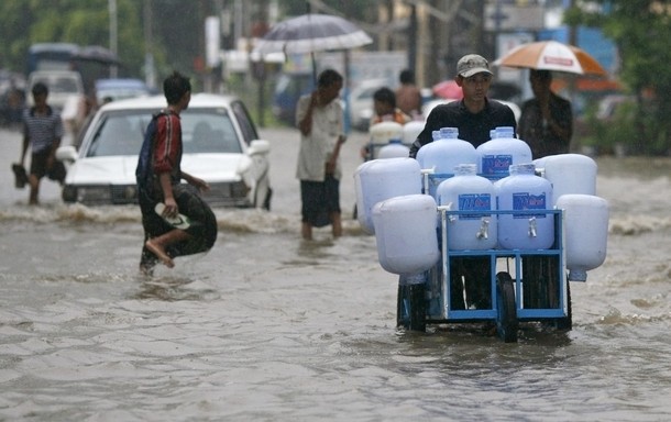 [reuters+rain+yesterday2.jpg]