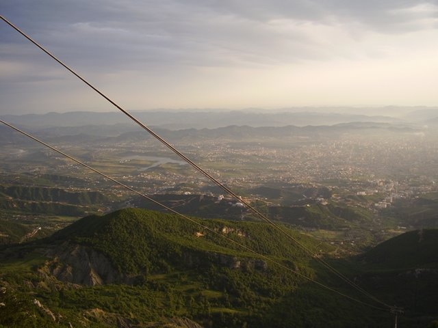[TiraneFunicular.JPG]