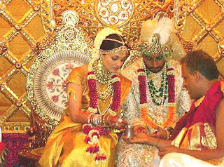 Wedding Pics of beauty Queens!!!!!! Aishwarya+Wedding+Pics-4