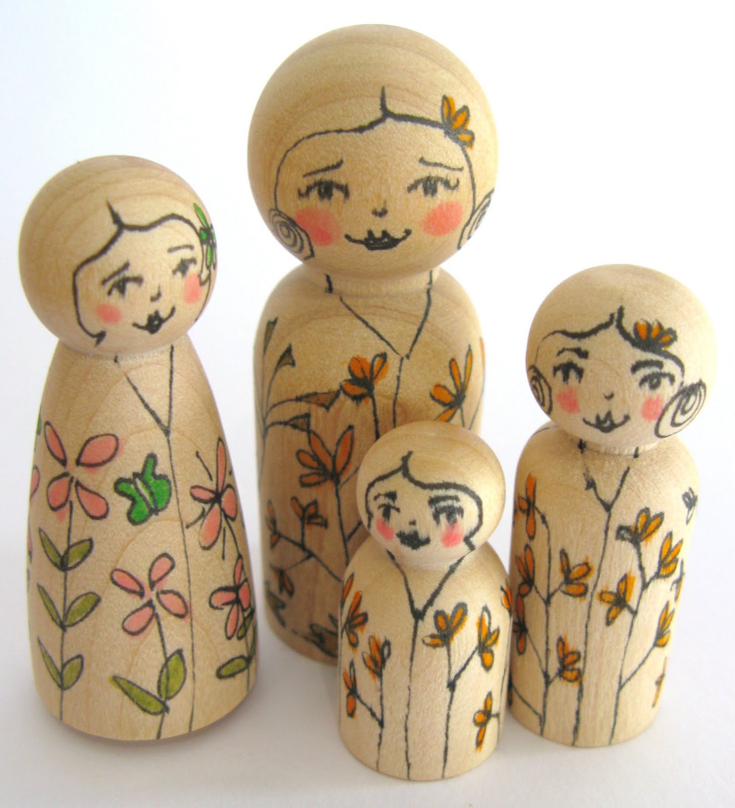 rain and shine Little Wood dolls
