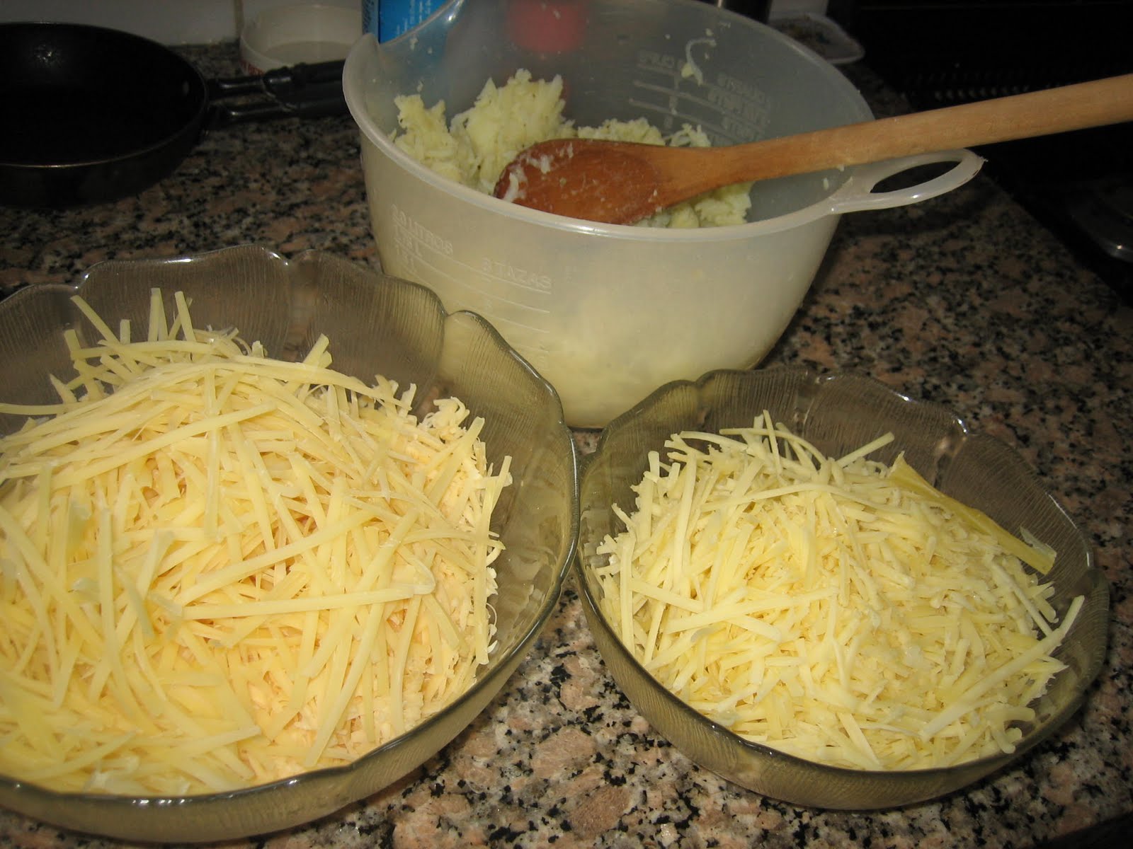 The upcyclerstyler Comida suiza + postre brasileño