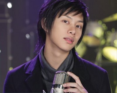 [hee-chul-16.jpg]
