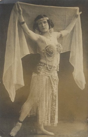 veil+dancer+1914.jpg