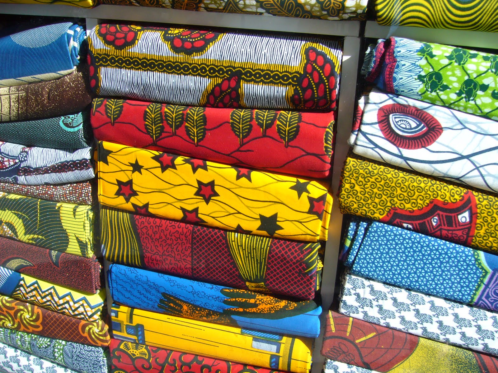 The Born to Shop Lady Fabric Markets in Paris