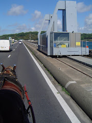 Passage du barrage de la Rance...