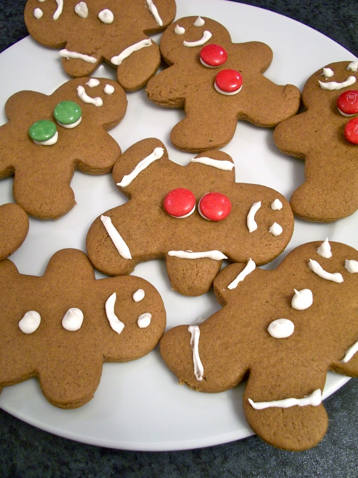 Brooke Bakes Gingerbread Men
