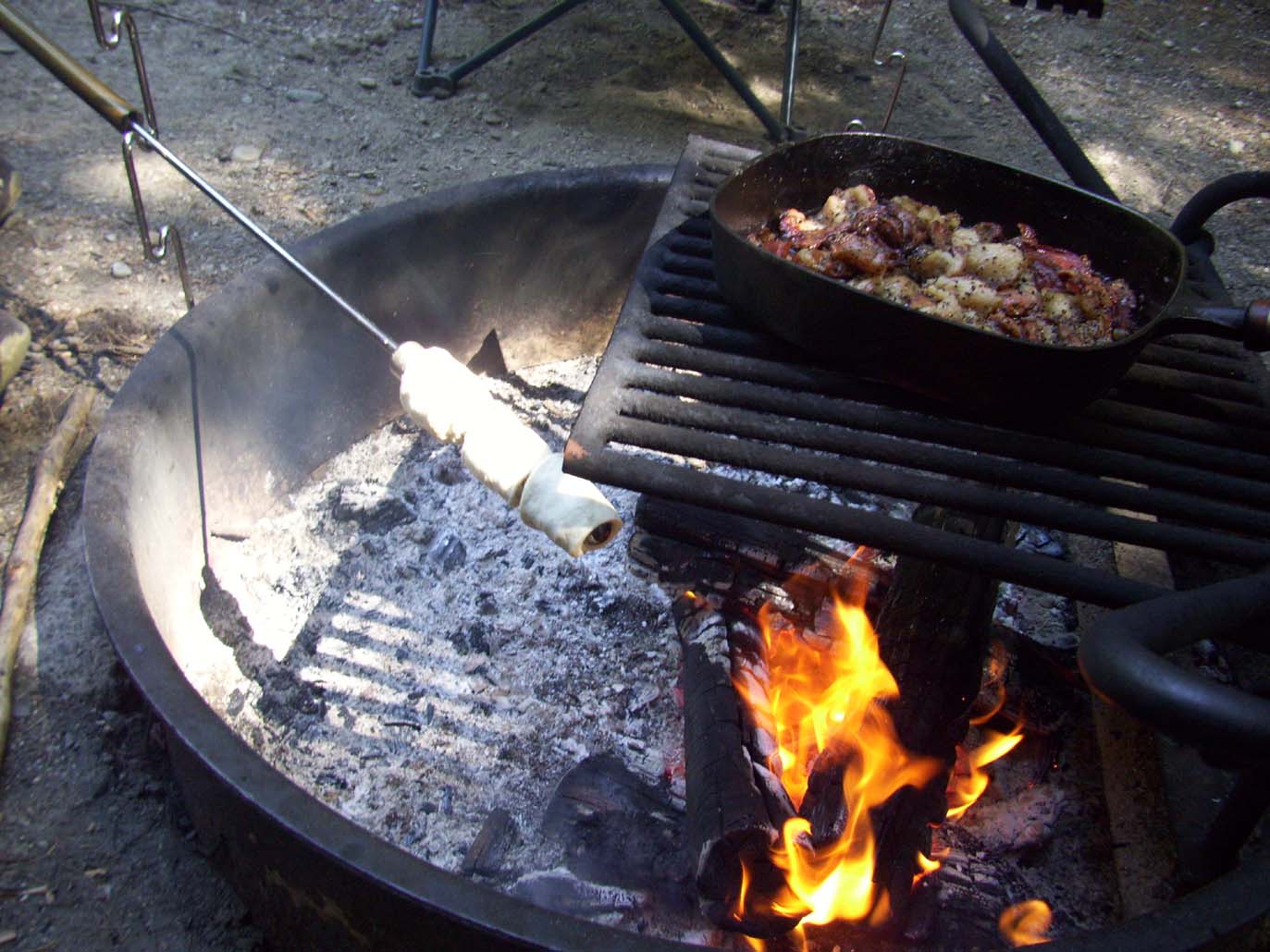 [cookingbreakfast.jpg]