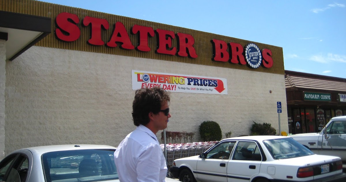 Classy Eats Grocery shopping at Stater Brothers, Joshua Tree, CA.