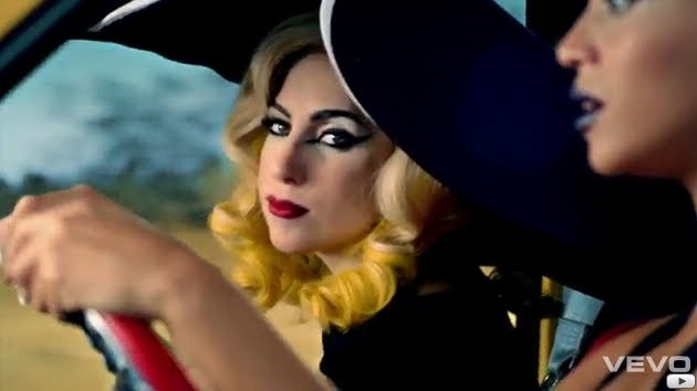 [Telephone+_+Lady+Gaga+feat.+Beyonce+16.jpg]