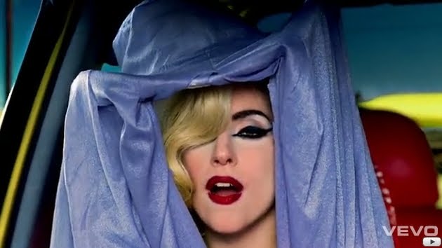 [Telephone+_+Lady+Gaga+feat.+Beyonce+34.jpg]