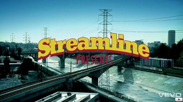 [Telephone+_+Lady+Gaga+feat.+Beyonce+01.jpg]