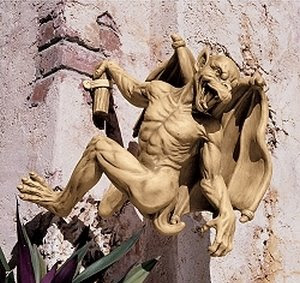 GOTIČKA SKULPTURA Gaston,+the+Gothic+Climber+Sculpture