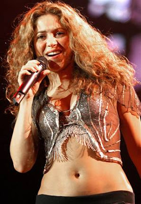 Shakira Hot Pop Singer Sexy Wallpaper