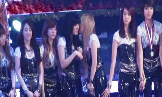 [jeti+kiss.jpg]