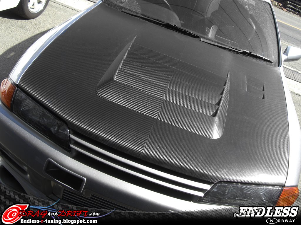 [R32+GTR+dry+carbon+ztune+bonnet+(9).jpg]