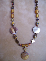Brown circle necklace