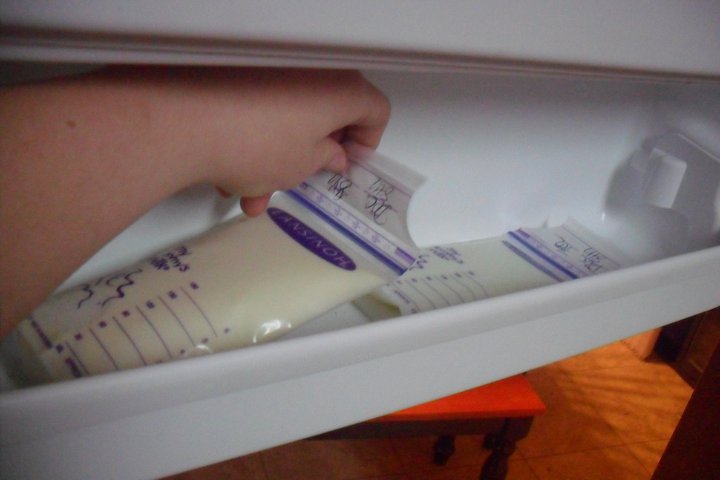 Modern Milksharing Freezing Breastmilk