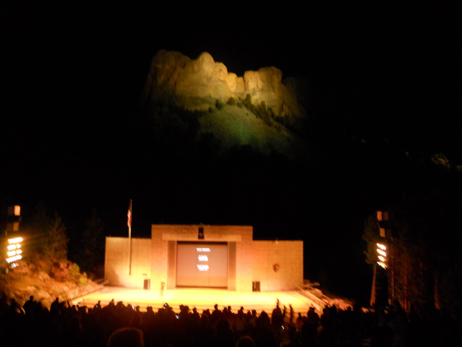 Devils+tower+night