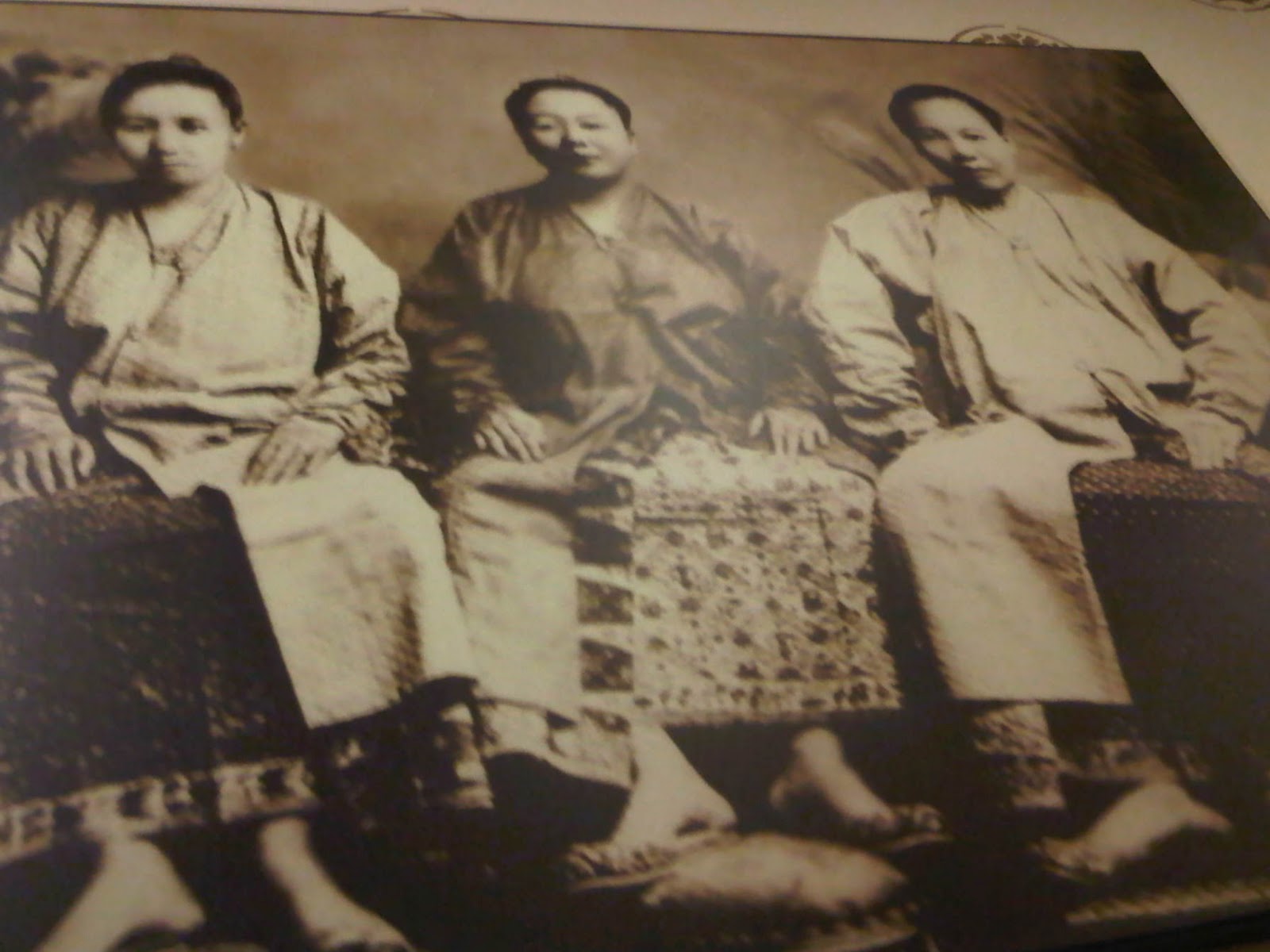 Kedai Tiga Nyonya
