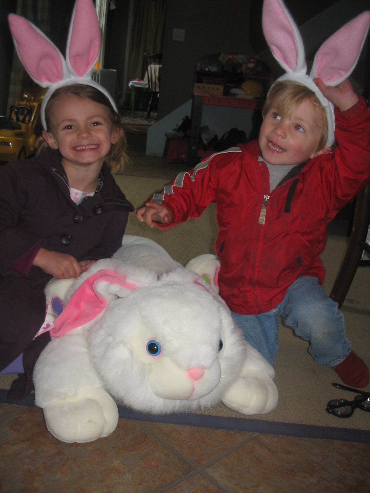 [easter+bunny+love.JPG]