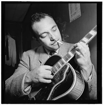 Django nos EUA, em 1946. Crédito: William Gottlieb/DownBeat
