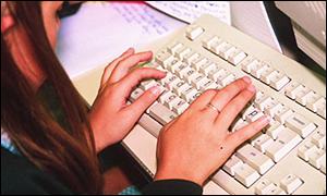 [_869879_chat300.jpg]