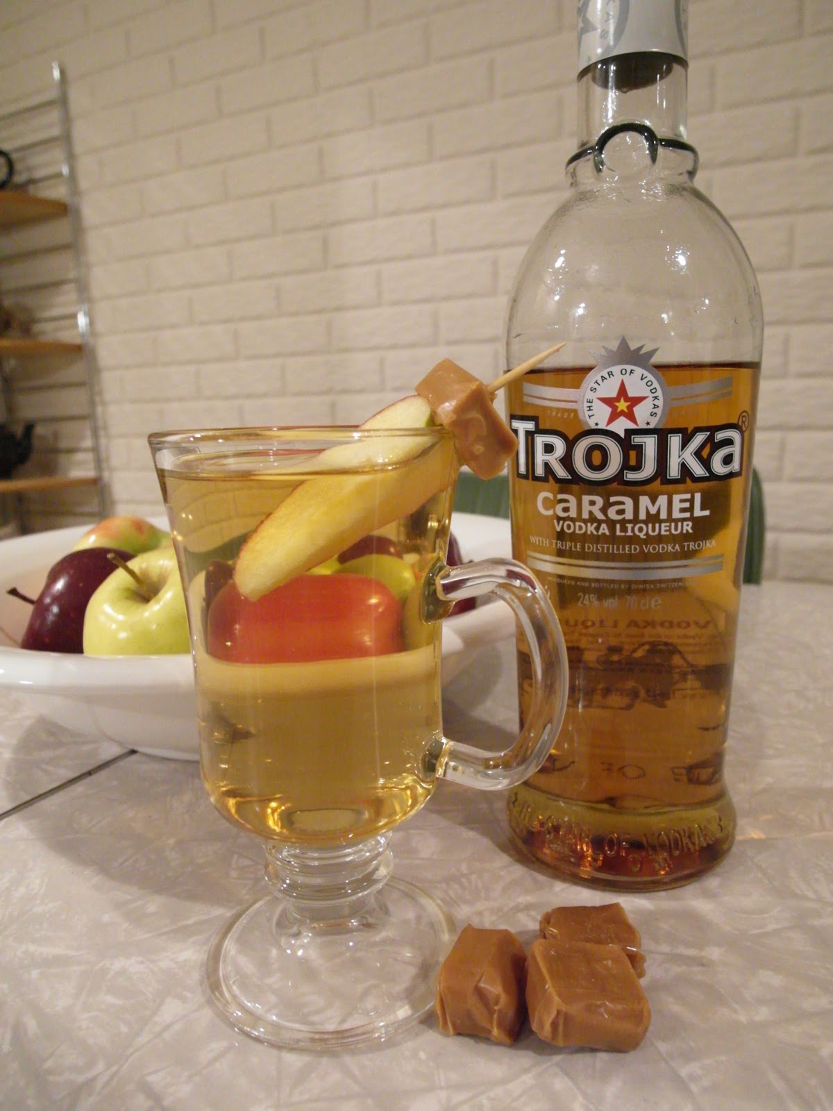 Henrietta's House Happy Hour 12 with Vodka Caramel Apples