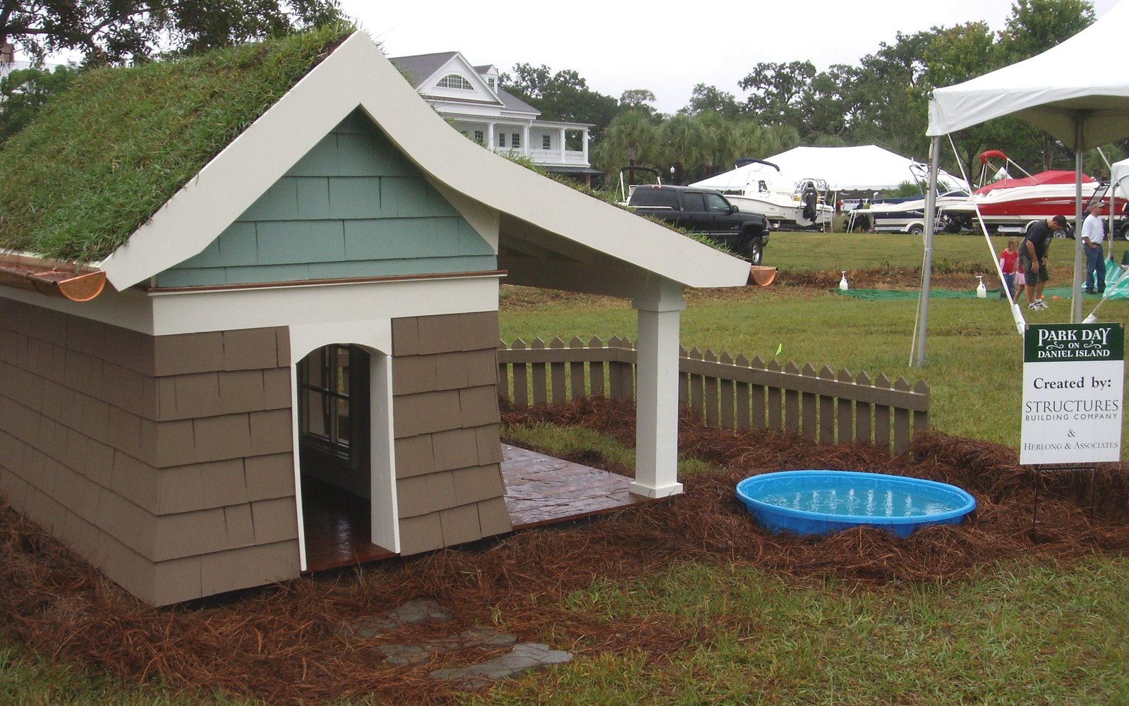 [Doghouse.jpg]