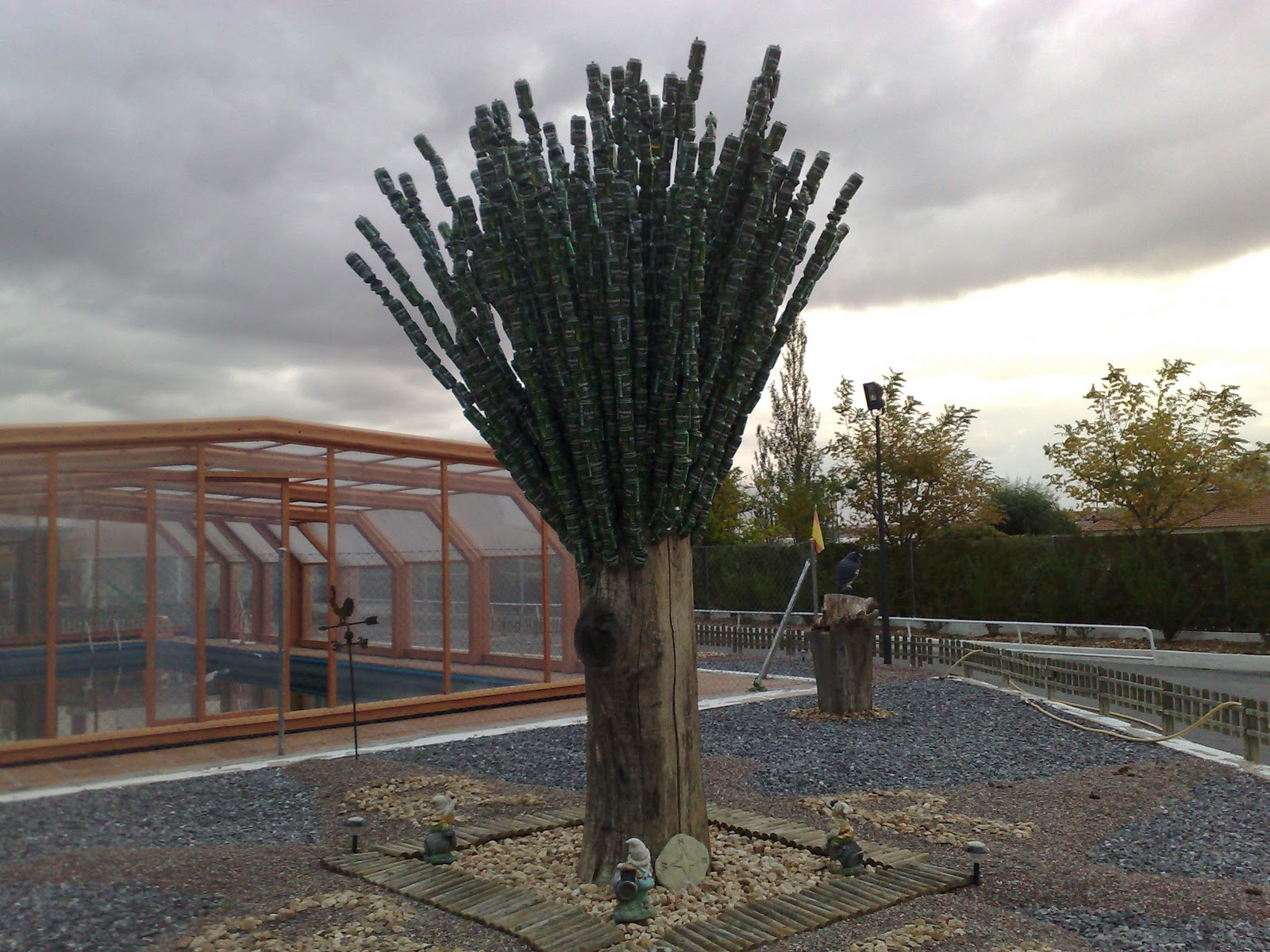 ARBOL DE LATAS