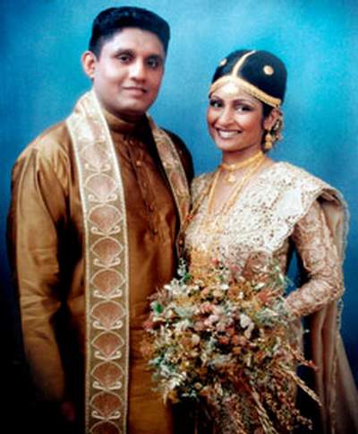 Photography  Weddings on Our Lanka  Wedding Photos Of The Former And Current Members Of Sri