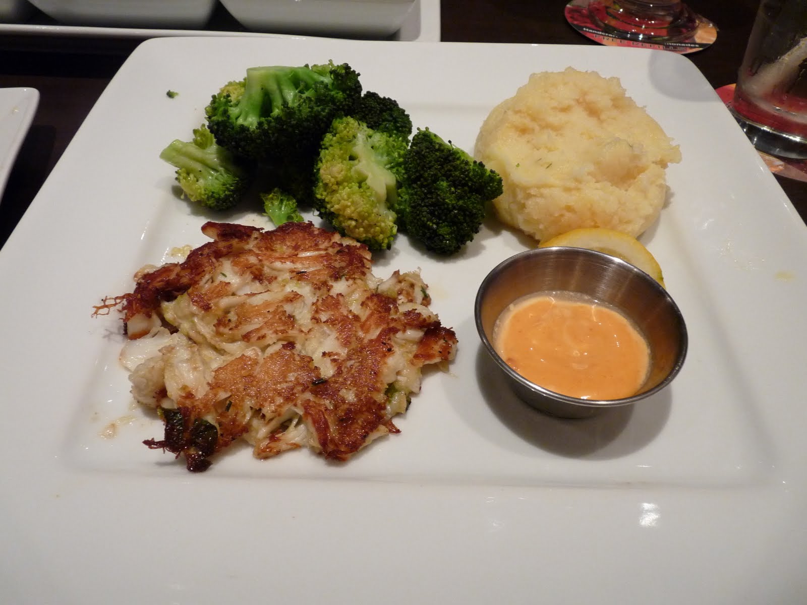 calories in crab cakes at ruby tuesdays