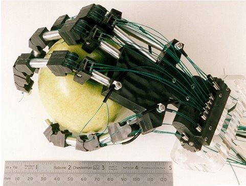 [robotic+hand.jpg]